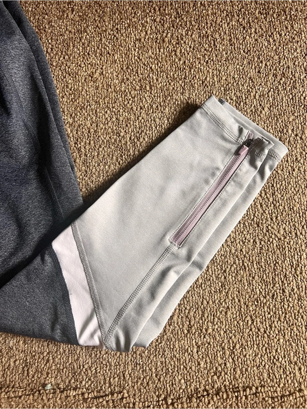 Women’s Gray Athletic 7/8 Colorblock Leggings